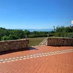 Dorono House * قرية بالاتونودفاري