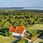 Dorono House فيلة قرية بالاتونودفاري