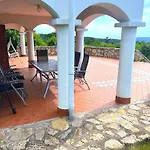Dorono House قرية بالاتونودفاري