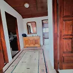 فيلة Dorono House