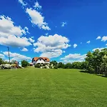 Dorono House ヴィラ バラトンウドヴァリ