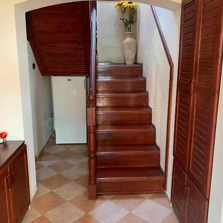 فيلة Dorono House قرية بالاتونودفاري