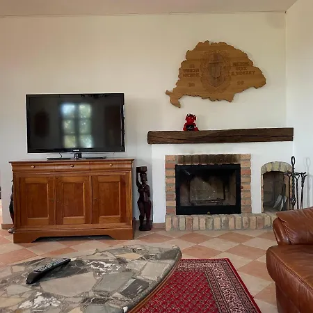 Dorono House فيلة قرية بالاتونودفاري