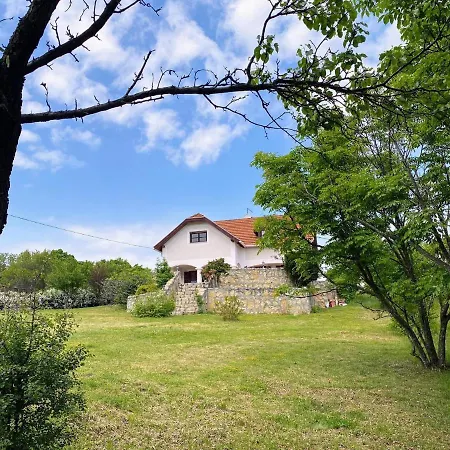 Βίλα Dorono House *