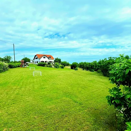 Dorono House * Balatonudvari