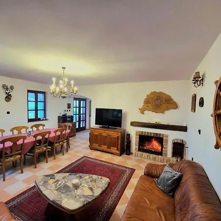 Villa Dorono House *