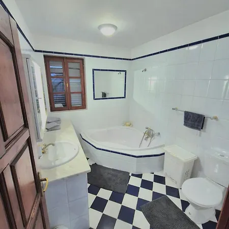 Dorono House Villa *