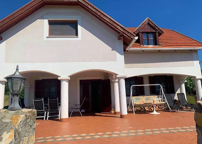 Dorono House בלטונודבארי