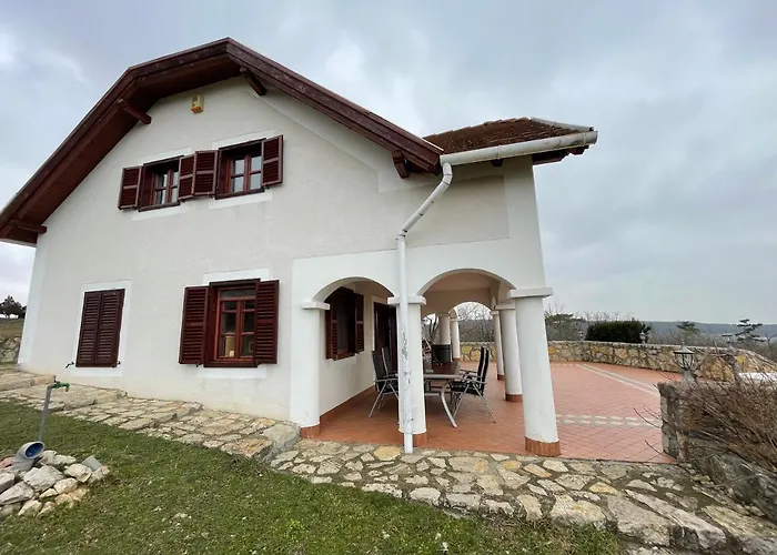 Dorono House * בלטונודבארי