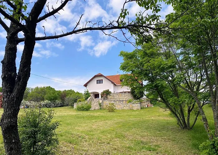 Villa Dorono House *