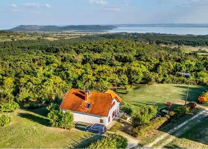 Dorono House וילה בלטונודבארי