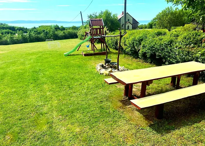 וילה Dorono House בלטונודבארי