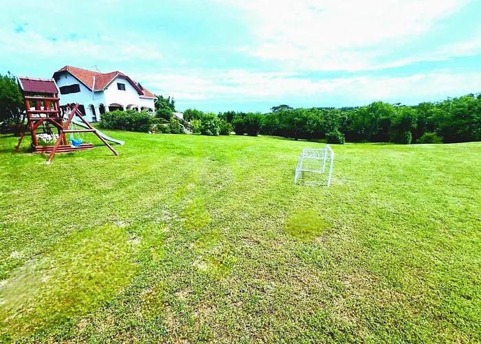 Dorono House בלטונודבארי