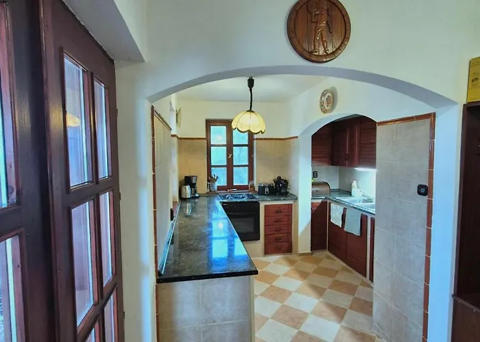 Dorono House בלטונודבארי